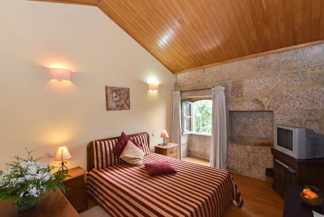 Quinta De Abol De Baixo Hotell Entre-os-Rios Exteriör bild