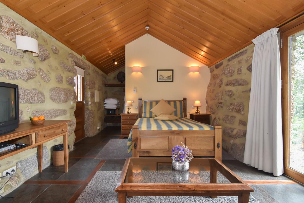 Quinta De Abol De Baixo Hotell Entre-os-Rios Exteriör bild