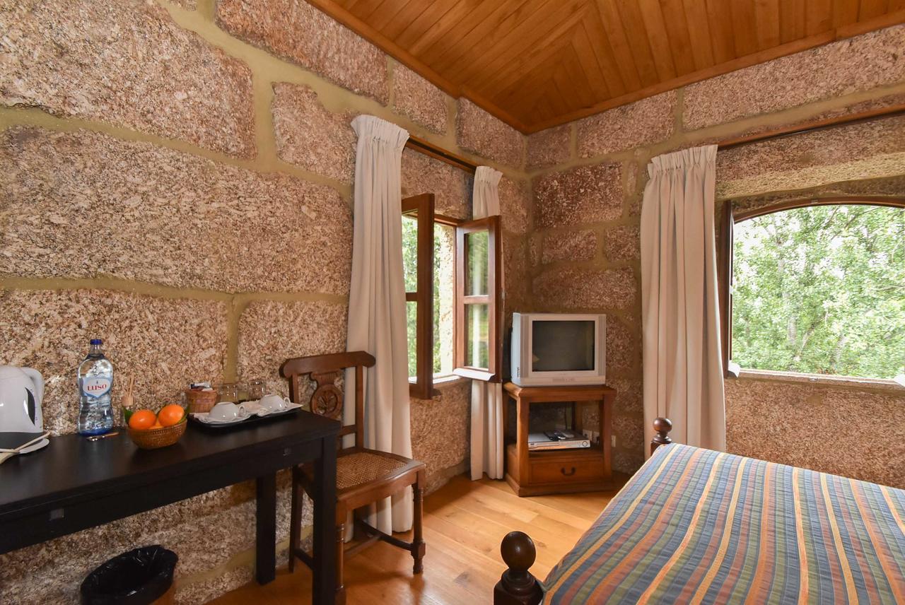 Quinta De Abol De Baixo Hotell Entre-os-Rios Exteriör bild